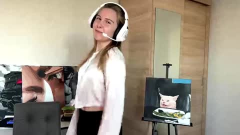 Hi Im Peggy 18 years old online show from 09.11.25