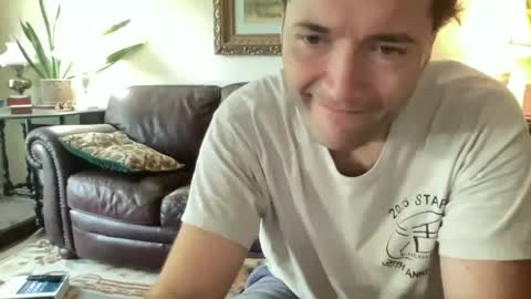 Snapshot of zorakload chatting on 10.07.25 Jesse online show from 10.07.25