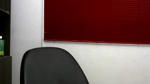 Snapshot of zoro_00 chatting on 11.08.25 zoro_00 online show from 11.08.25