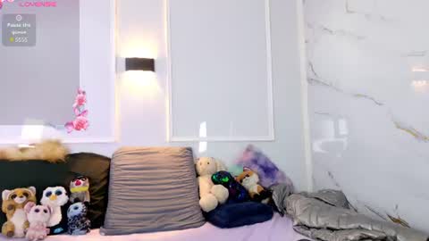 Snapshot of zorravioleta chatting on 06.11.26 Violeta online show from 06.11.26