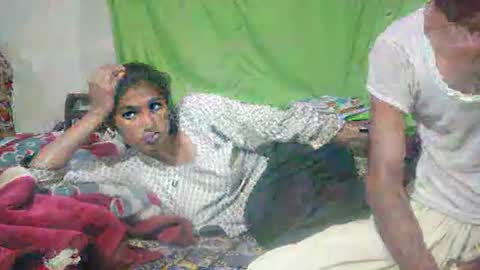 zoyakhan803 online show from 10.25.25