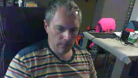 Snapshot of zultem chatting on 04.14.26 zultem online show from 04.14.26