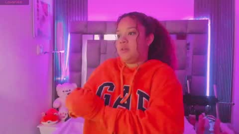 Snapshot of zulyjones chatting on 04.16.26 Zuly online show from 04.16.26