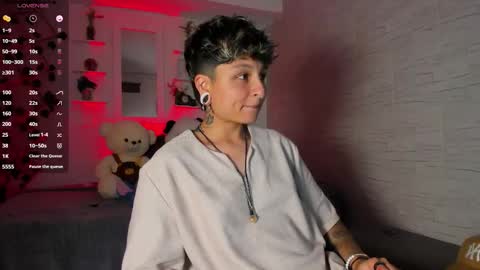 Snapshot of zuryramirez_ chatting on 09.18.25 Zury Ramirez online show from 09.18.25