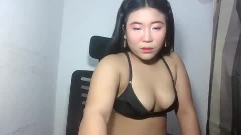 sweet lylia online show from 09.21.25