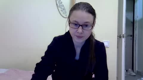 Zyuhre online show from 12.07.24
