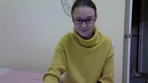 Zyuhre online show from 12.08.24