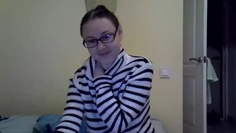 Snapshot of zyuhre chatting on 10.13.25 Zyuhre online show from 10.13.25