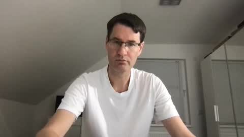 Snapshot of zzz123_cam chatting on 11.30.25 zzz123_cam online show from 11.30.25