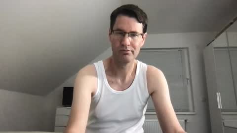 Snapshot of zzz123_cam chatting on 12.14.25 zzz123_cam online show from 12.14.25