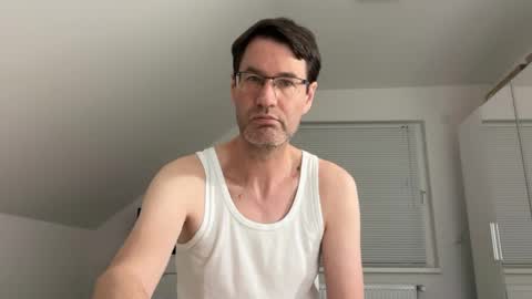 Snapshot of zzz123_cam chatting on 04.05.26 zzz123_cam online show from 04.05.26