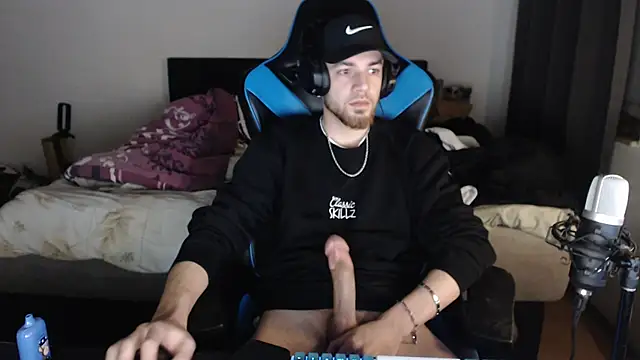 AlbanerYaro45 online show from 12.10.24