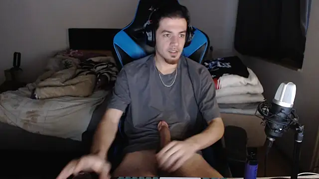 AlbanerYaro45 online show from 01.04.25