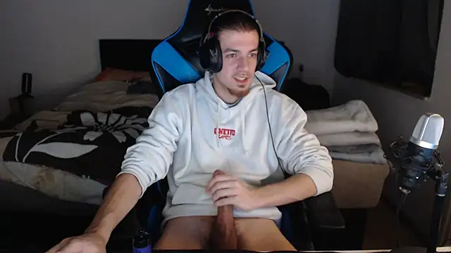 AlbanerYaro45 online show from 01.04.25