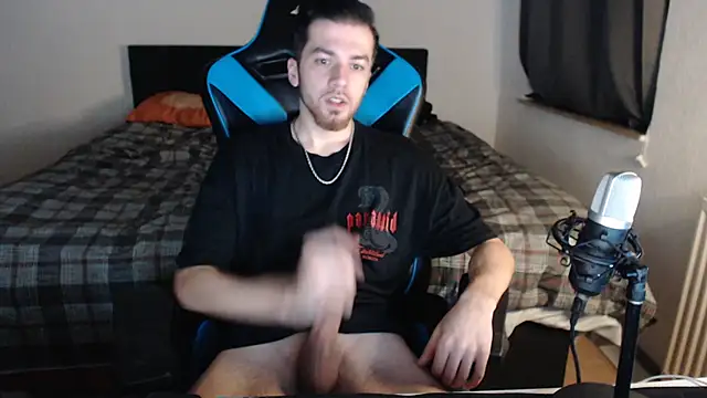 AlbanerYaro45 online show from 01.24.25