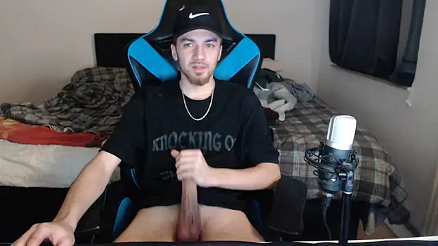 AlbanerYaro45 online show from 02.19.25