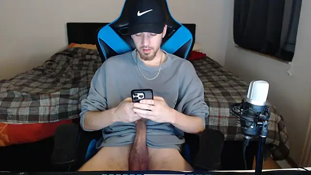 AlbanerYaro45 online show from 02.22.25