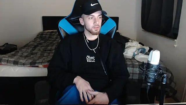 AlbanerYaro45 online show from 03.13.25