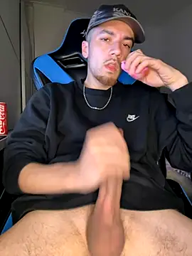 AlbanerYaro45 online show from 09.23.25