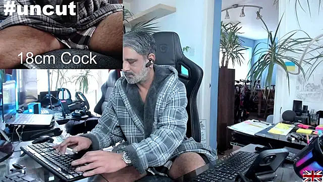 OnlineBossUK online show from 01.08.25