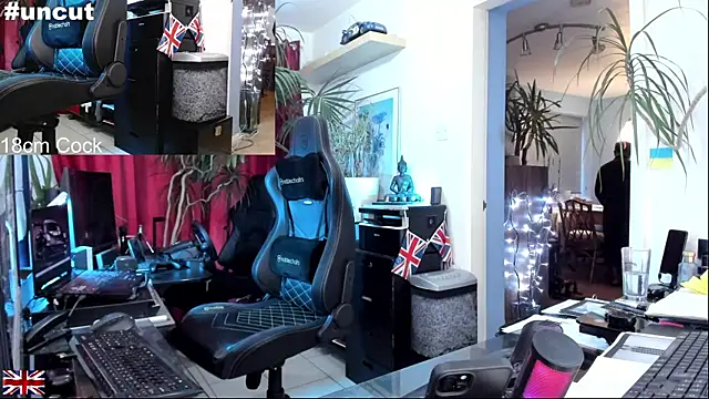 OnlineBossUK online show from 10.12.25