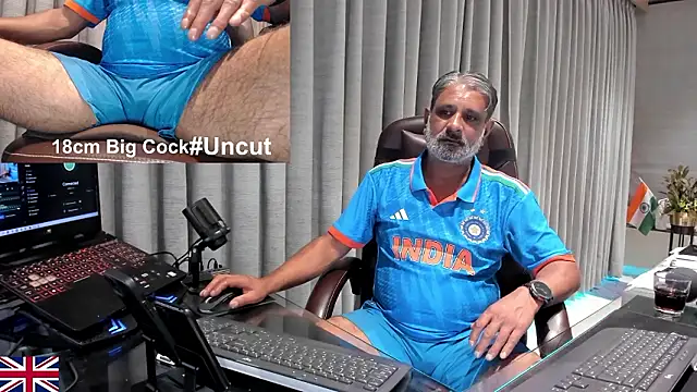 OnlineBossUK online show from 03.08.26