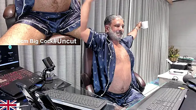 OnlineBossUK online show from 04.02.26