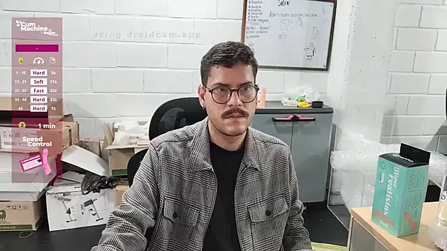 Snapshot of AndyHepburn chatting on 10.20.25 AndyHepburn online show from 10.20.25