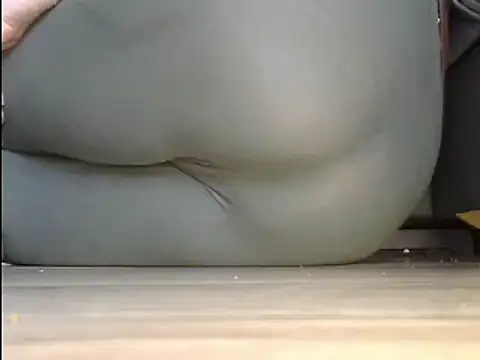 Squirtlady38 online show from 12.17.24