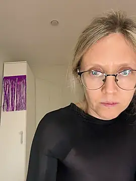 angelmommu online show from 02.22.26