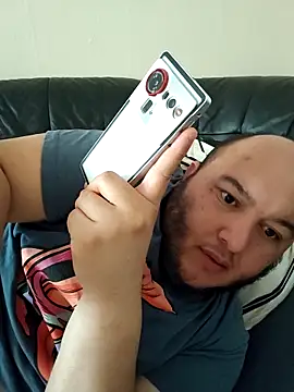 genderfluidco2 online show from 04.19.26