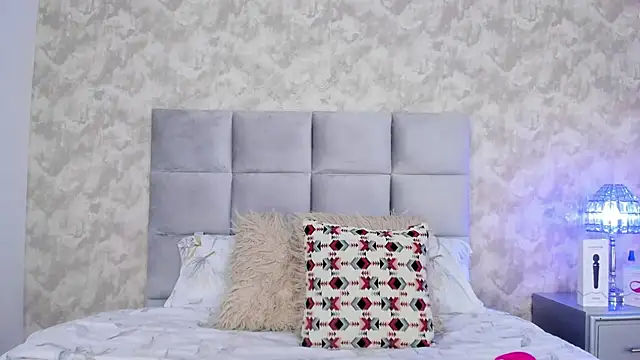 elizabeth coleman online show from 09.20.25