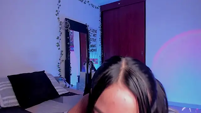 little kayla  online show from 02.10.26