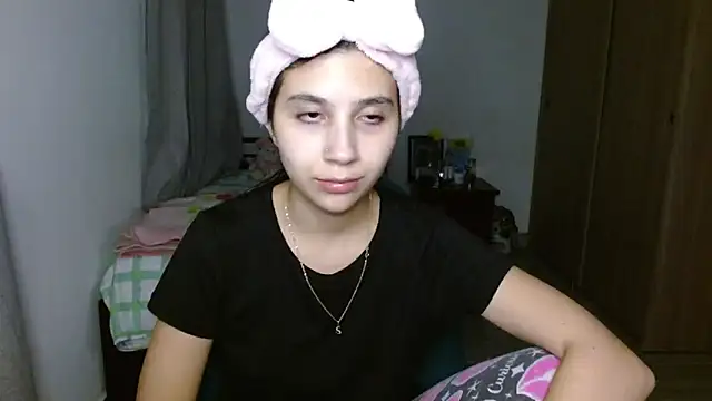 Snapshot of mia__lopez_ chatting on 09.23.25 mia lopez online show from 09.23.25