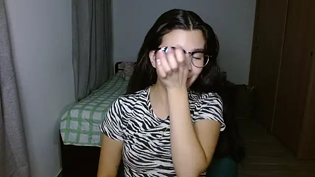 Snapshot of mia__lopez_ chatting on 10.23.25 mia lopez online show from 10.23.25