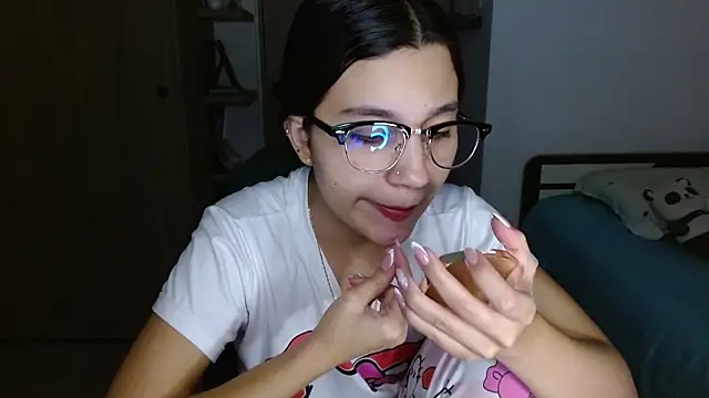 mia  lopez  online show from 02.26.26