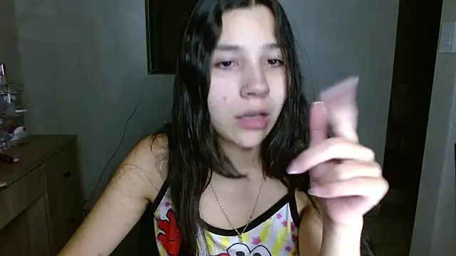 Snapshot of mia__lopez_ chatting on 06.21.26 mia lopez online show from 06.21.26
