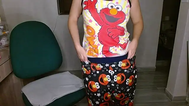 Snapshot of mia__lopez_ chatting on 06.26.26 mia lopez online show from 06.26.26