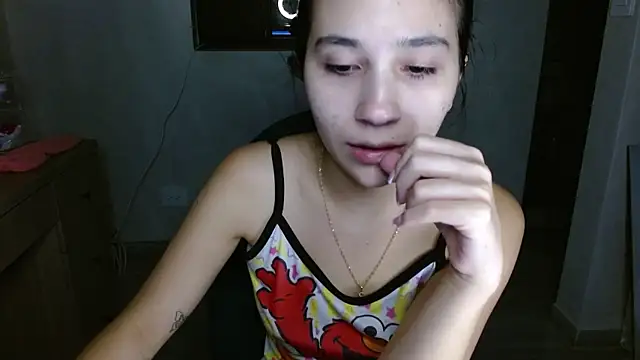 Snapshot of mia__lopez_ chatting on 06.28.26 mia lopez online show from 06.28.26