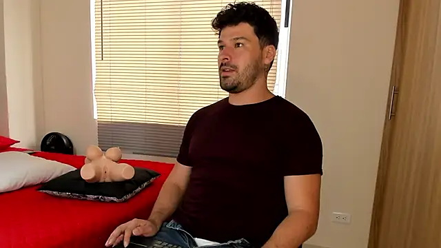alexman fuck online show from 04.30.26