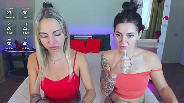 Snapshot of CrazyMilanka chatting on 09.26.25 CrazyMilanka online show from 09.26.25