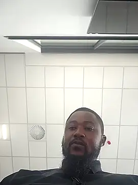 Snapshot of douksm chatting on 01.16.25 douksm online show from 01.16.25