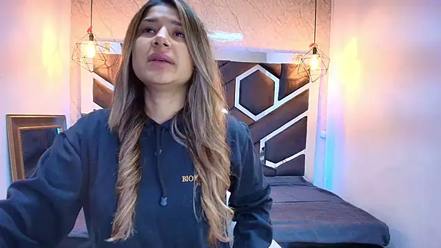 lilith nv online show from 10.02.25