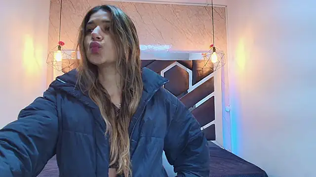 lilith nv online show from 10.15.25