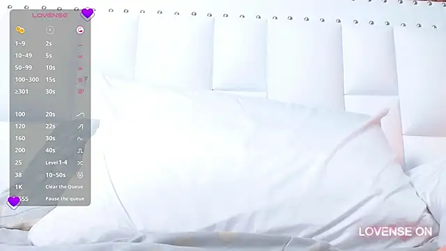 Snapshot of kinkylittlegirll chatting on 03.07.25 kinkylittlegirll online show from 03.07.25