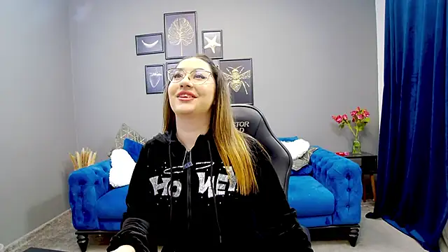 Katewalker  online show from 03.12.25