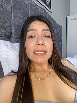 martina contreras online show from 03.08.26