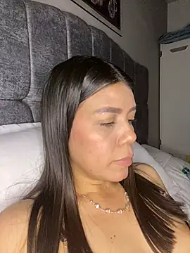 martina contreras online show from 04.05.26