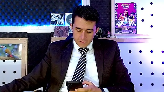 Darko0717 online show from 01.30.25