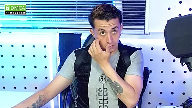 Darko0717 online show from 10.10.25